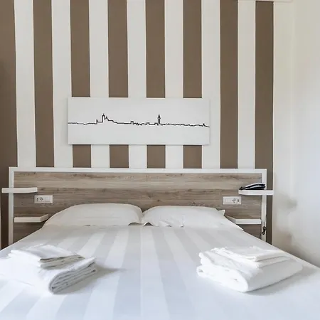 Albergo Centrale Сиена