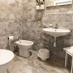 Centrale Hotel 2*