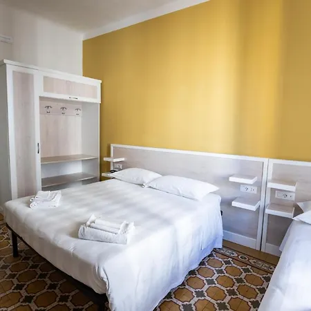 מלון Albergo Centrale