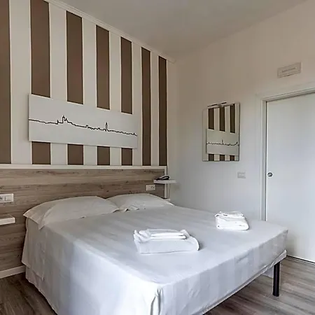 Готель Albergo Centrale 2*