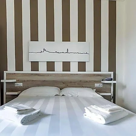 Albergo Centrale Готель Сієна