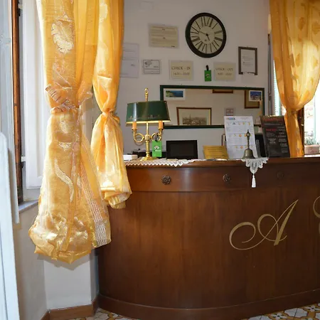 Albergo Centrale Szálloda Siena