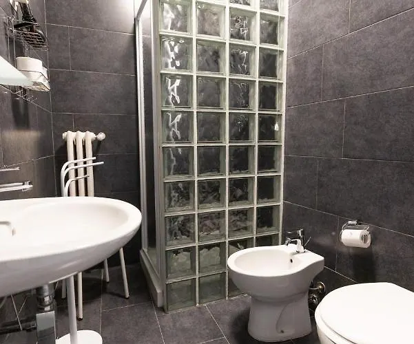 Albergo Centrale מלון 2*