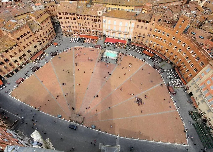 Albergo Centrale מלון