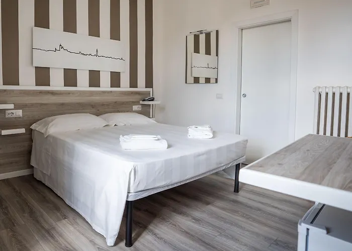 Albergo Centrale 2* סיינה