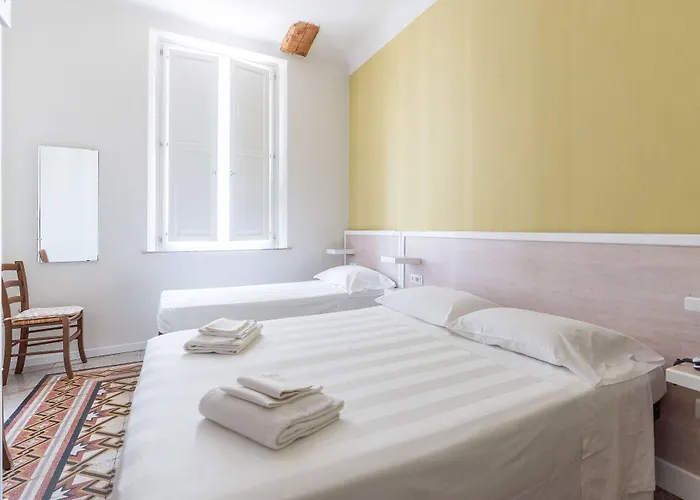 Albergo Centrale 2* סיינה