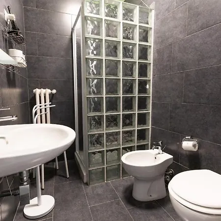 Albergo Centrale Otel 2*